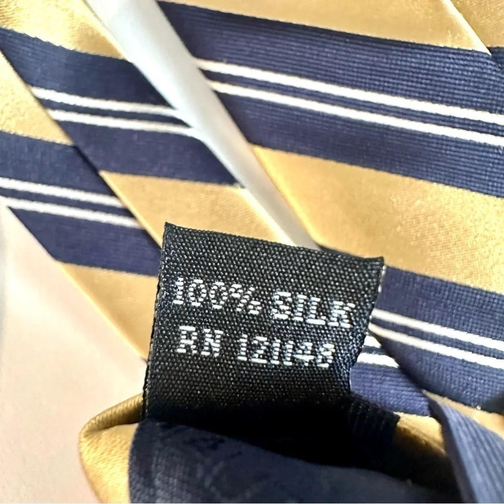 Nautica 100% Silk Men’s Tie Yellow and Navy Blue Size O/S
